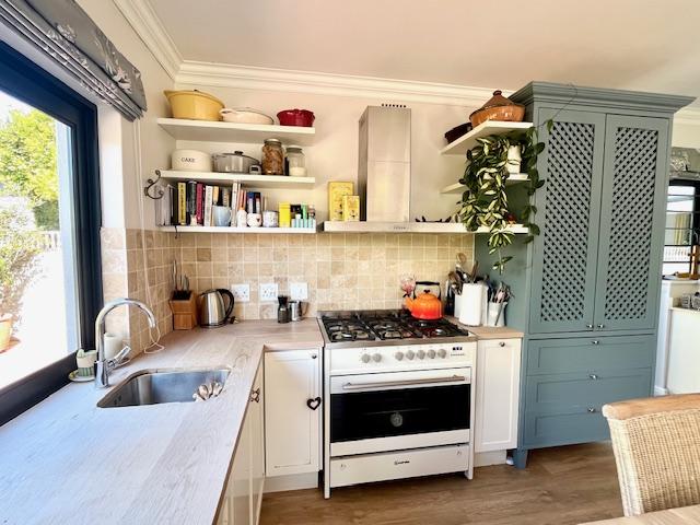 3 Bedroom Property for Sale in Bergvliet Western Cape